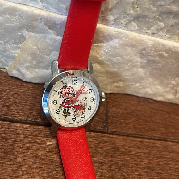 Strawberry shortcake Red Kids Watch - Picture 5 of 7